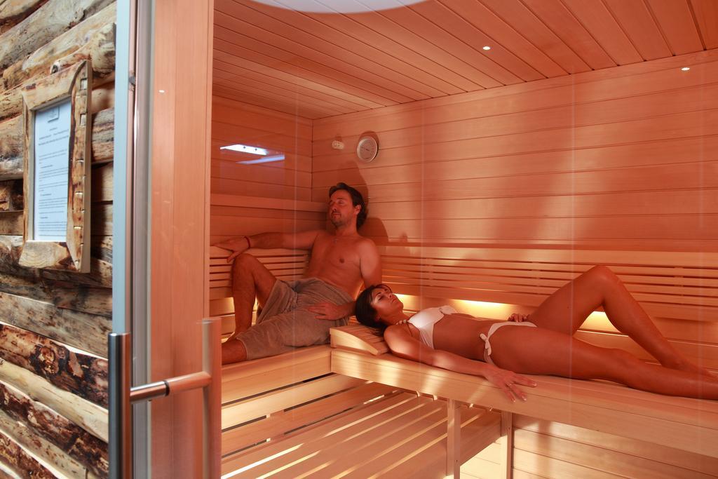 L'Auberge Du Cheval Blanc Et Spa Lembach Bagian luar foto