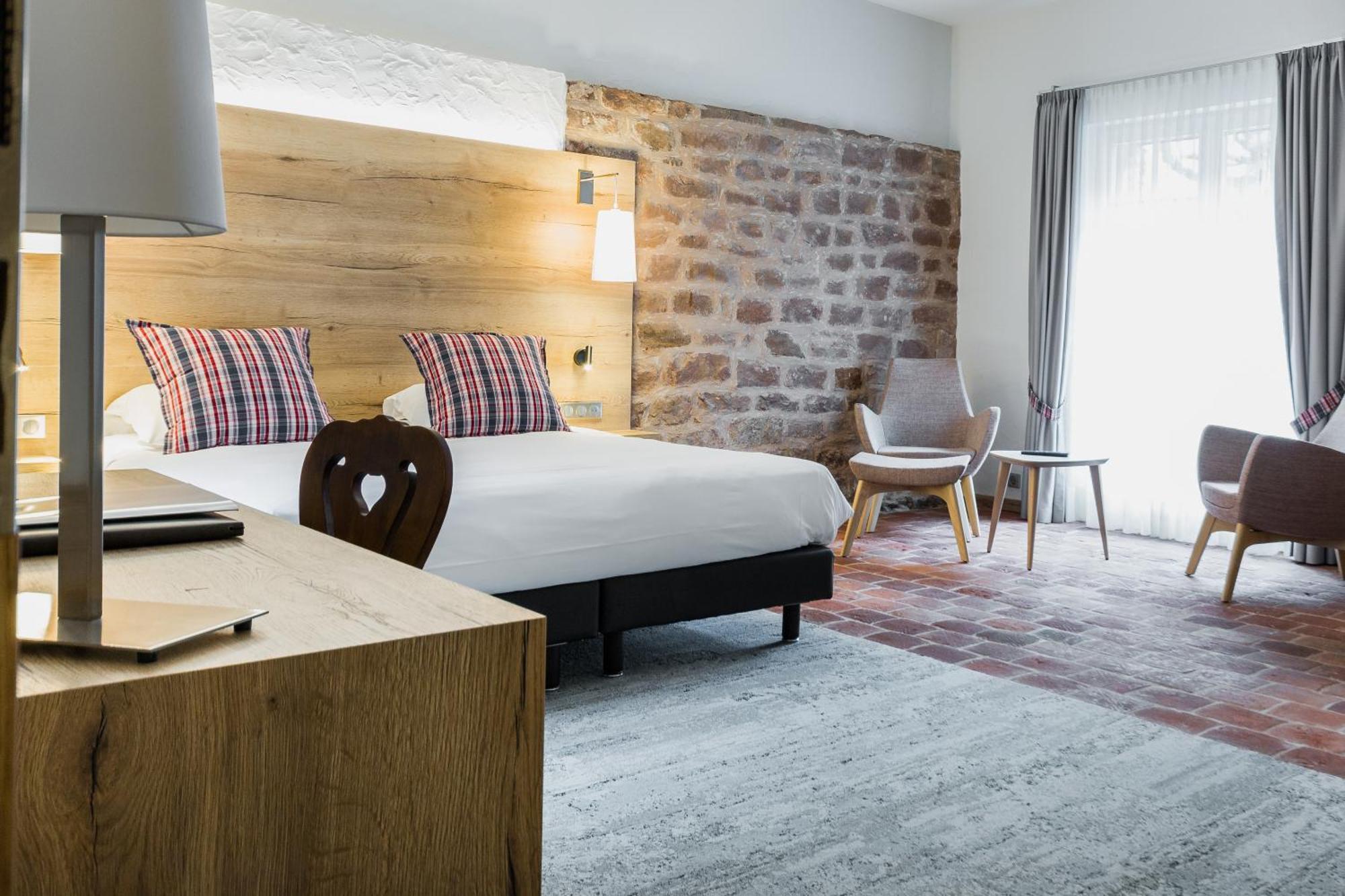 L'Auberge Du Cheval Blanc Et Spa Lembach Bagian luar foto